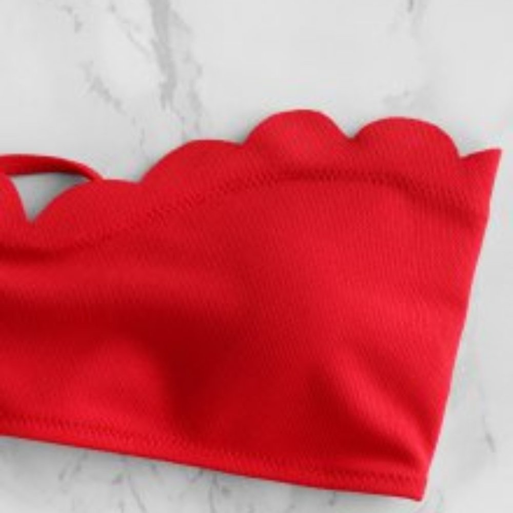 NWT- red, Scalloped top Medium